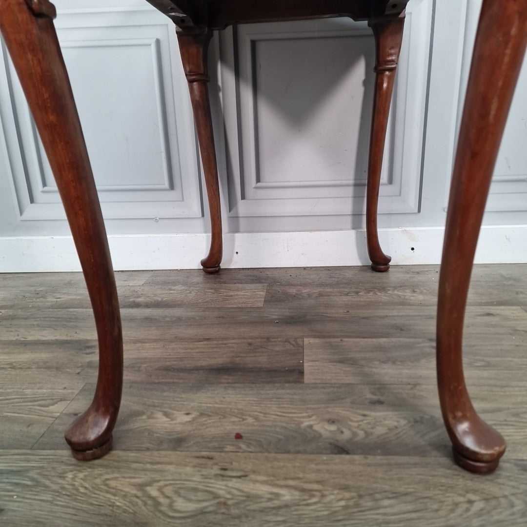 Vintage Antique Queen Anne Style Mahogany Side Table Pull-Out Slide - Cabroile