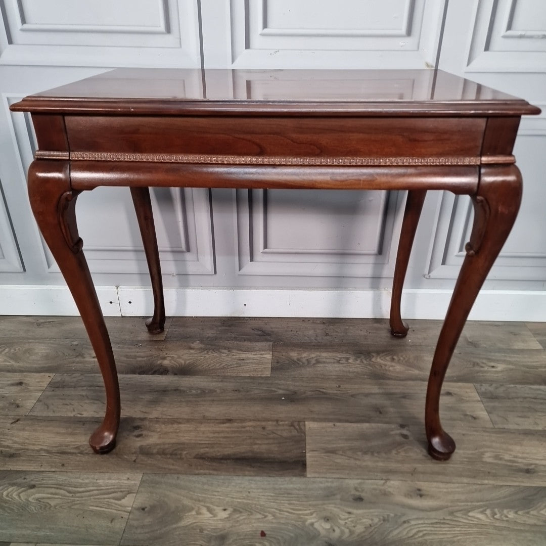 Vintage Antique Queen Anne Style Mahogany Side Table Pull-Out Slide - Cabroile