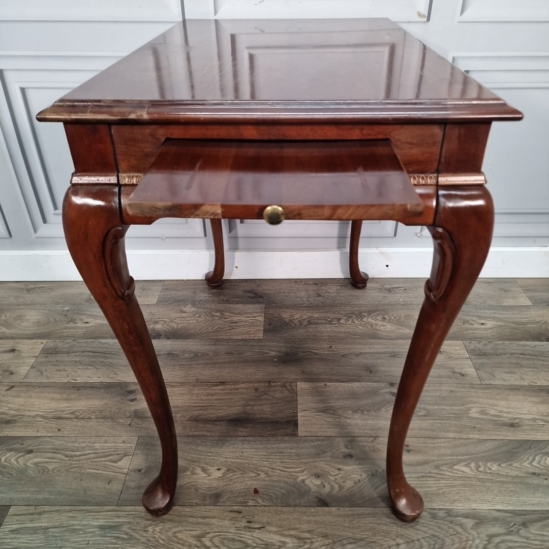 Vintage Antique Queen Anne Style Mahogany Side Table Pull-Out Slide - Cabroile