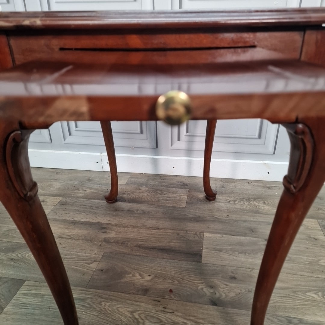 Vintage Antique Queen Anne Style Mahogany Side Table Pull-Out Slide - Cabroile